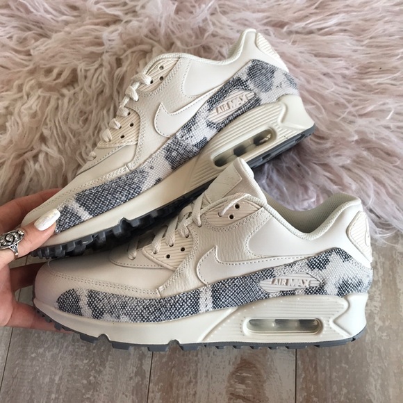 NWT Nike Air Max Premium - Picture 4 of 7
